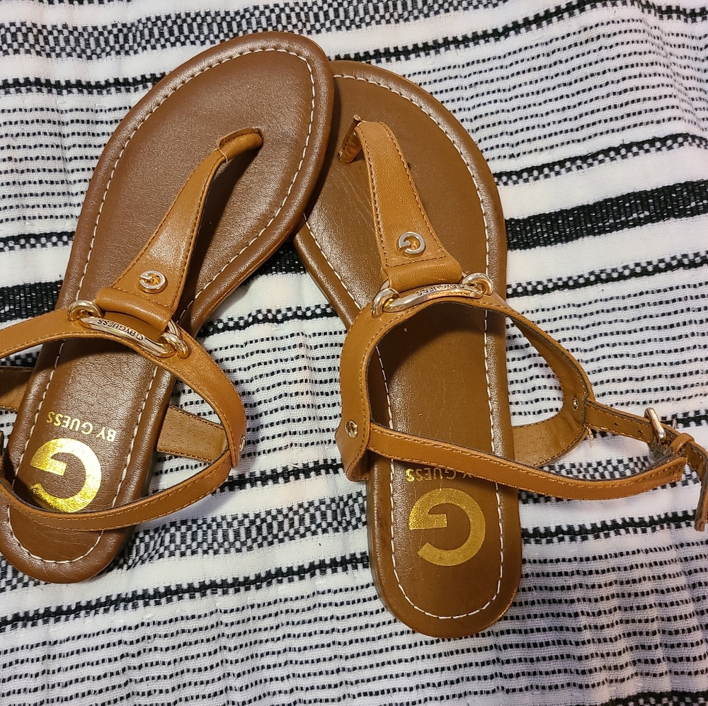 Tan sandles